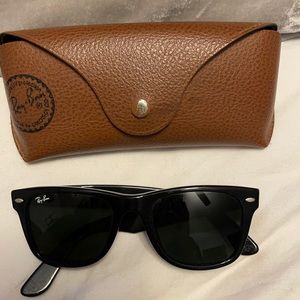 Ray-Ban Wayfarer Sunglasses